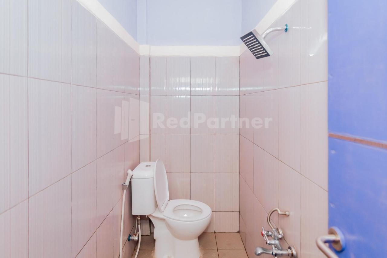 Ungu Kangen Hotel Bogor Mitra Reddoorz المظهر الخارجي الصورة